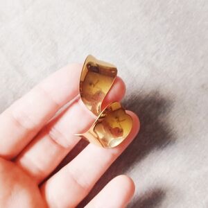 Gold Abstract Crawler Earrings Screw Back Clip-ons Vintage Retro 80s 70s Brass
